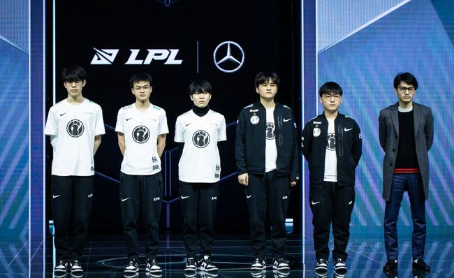 面对高压逼 面对高压逼