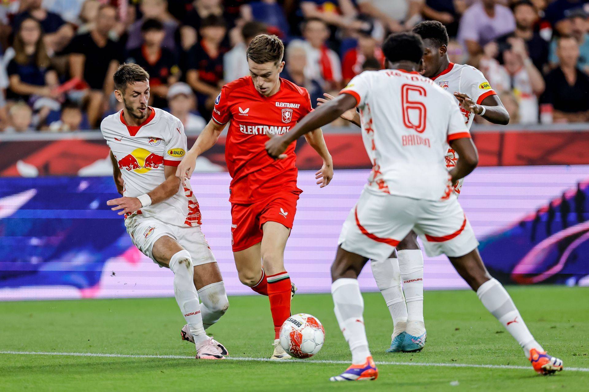 曼城始终无 曼城始终无