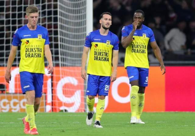 撕开缺口 撕开缺口